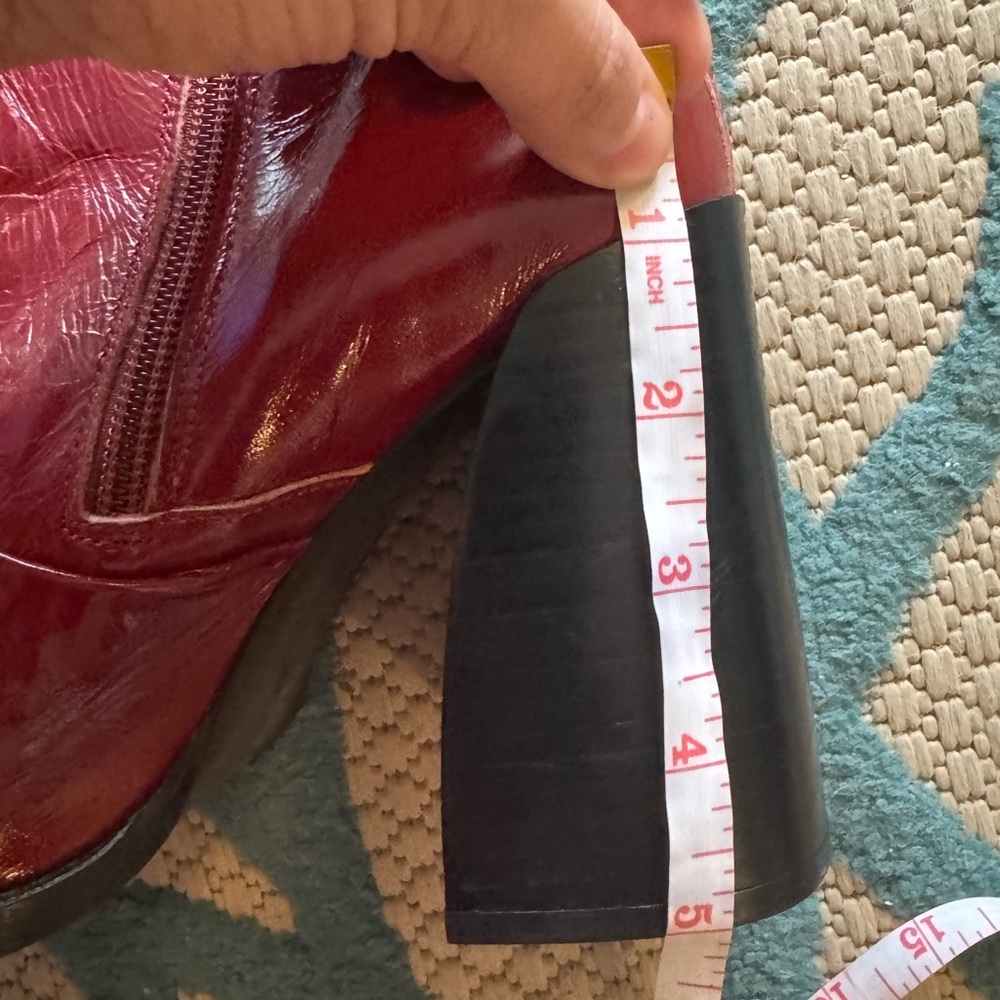 l'intervalle Red Boots - Picture 7 of 8